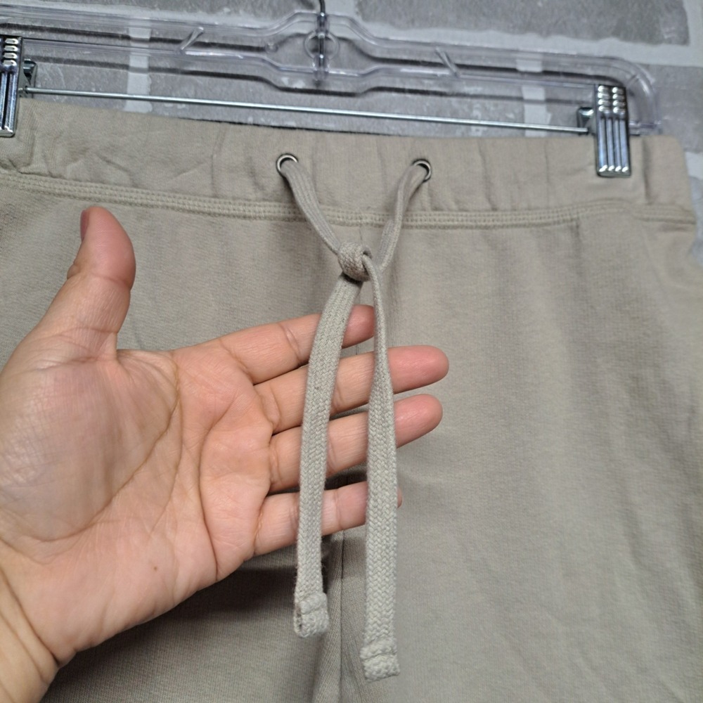 STANDARD James Perse French Terry ‎ Waist Elastic Shorts in Beige SZ 0 NWOT - Picture 2 of 9